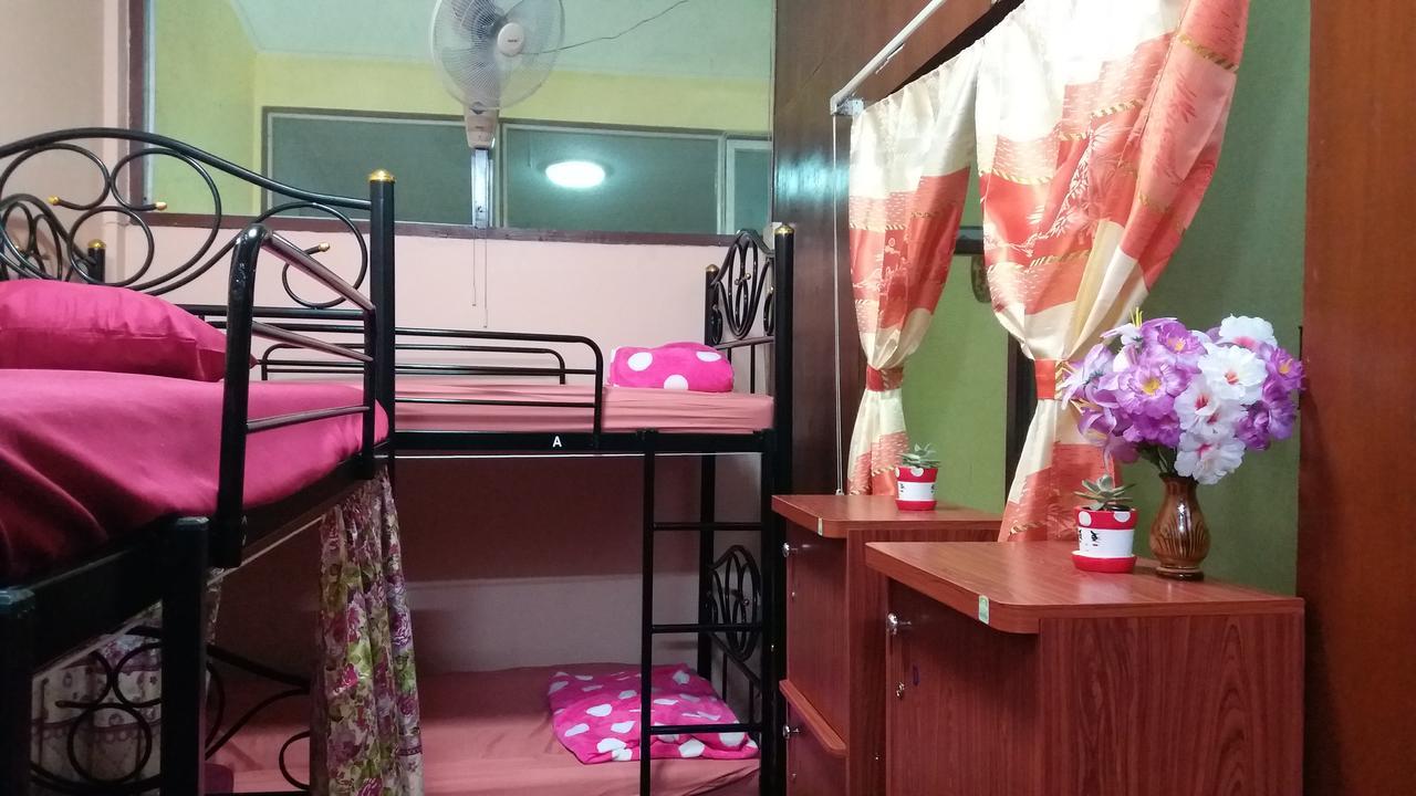 Lucky House Hostel Chiang Mai Bagian luar foto