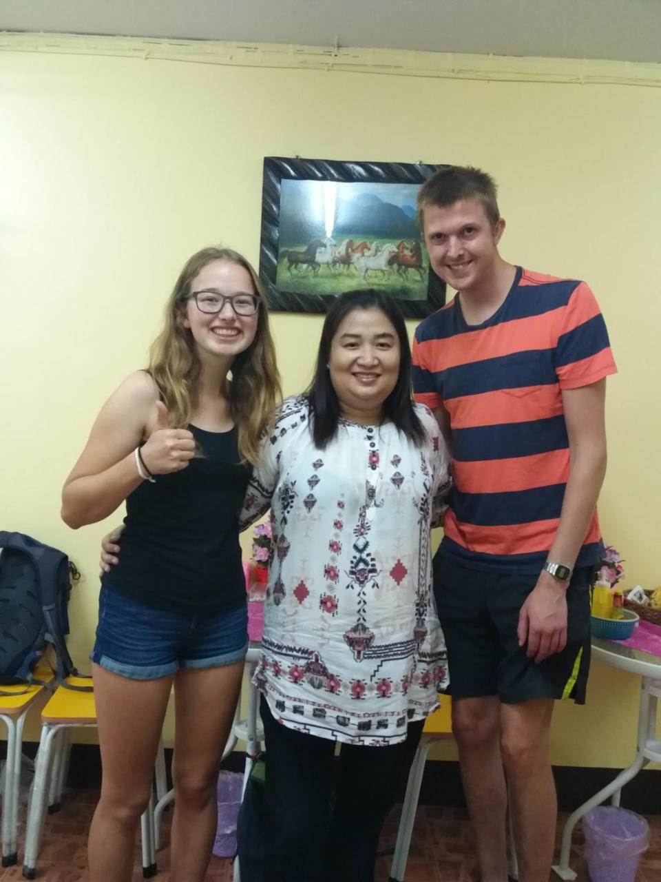 Lucky House Hostel Chiang Mai Bagian luar foto